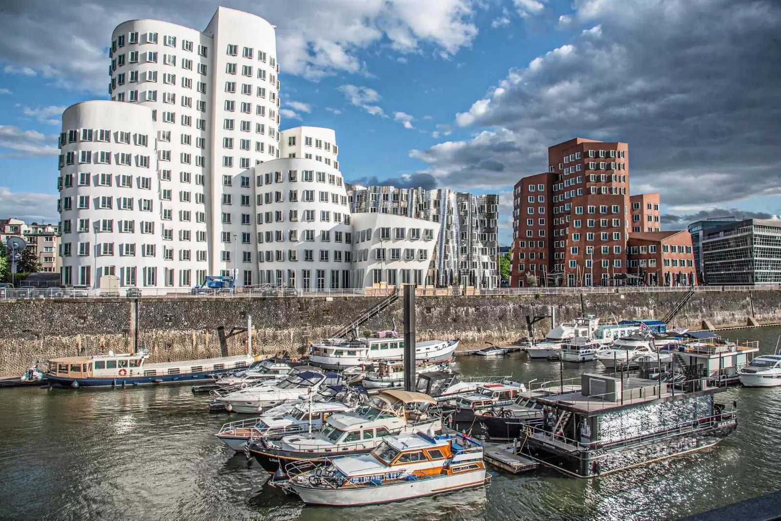 ⚓ 미디어 하펜(메디엔하펜 뒤셀도르프)